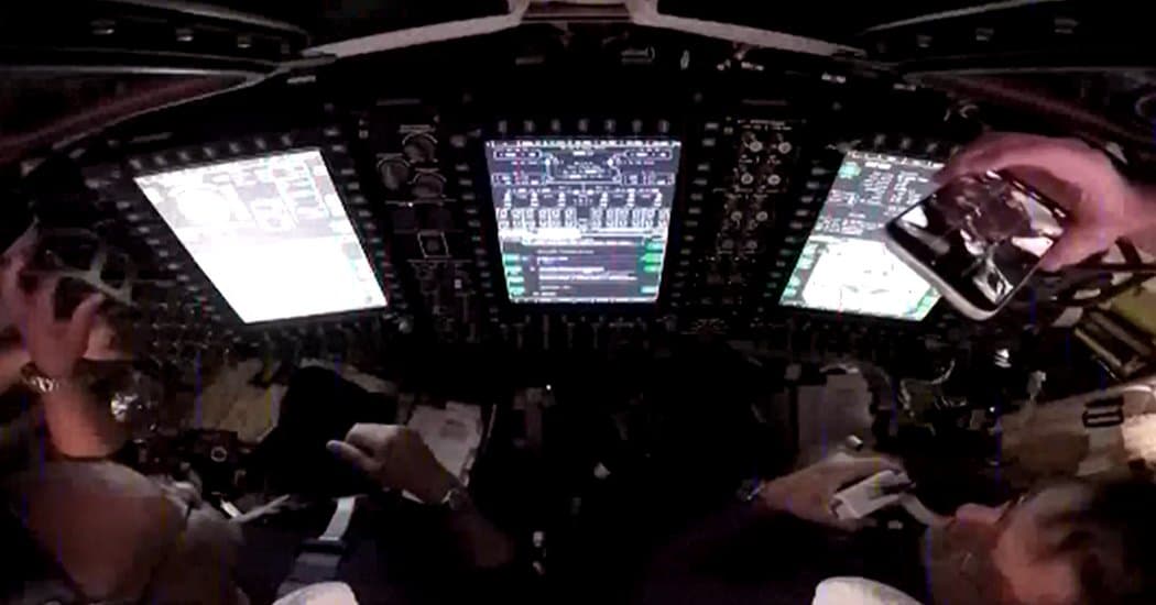 NASA Astronauts Get iPhones for Artemis II Moon Mission