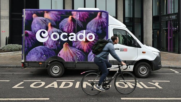 Ocado's Automation Gamble: 1,000 Job Cuts and a Tech Business in Turmoil