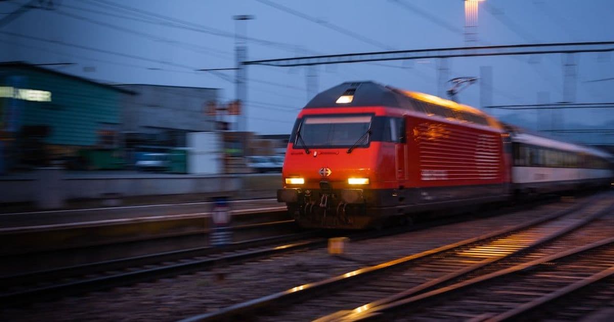 Benchmarking Java Runtimes: When Methodology Changes Everything