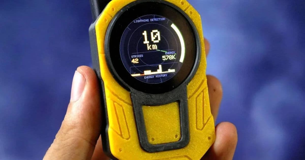 The ESP32 Flash Bee is a palm-sized lightning radar you can build yourself