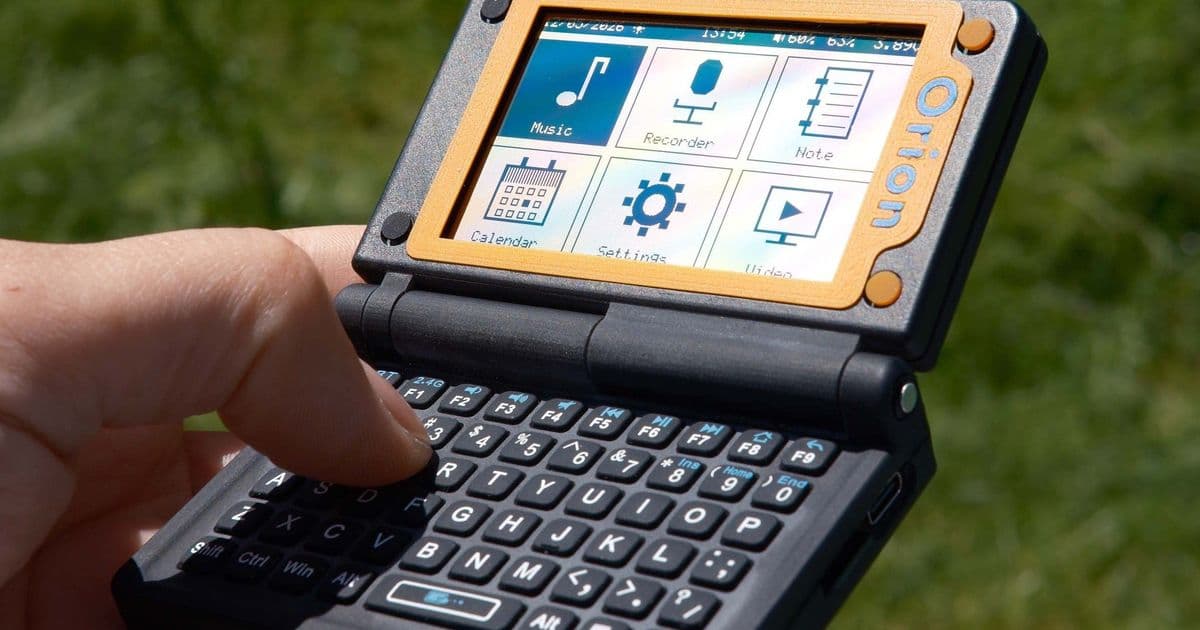 The Orion PDA: A Nostalgic Revival with Modern Solar Charging