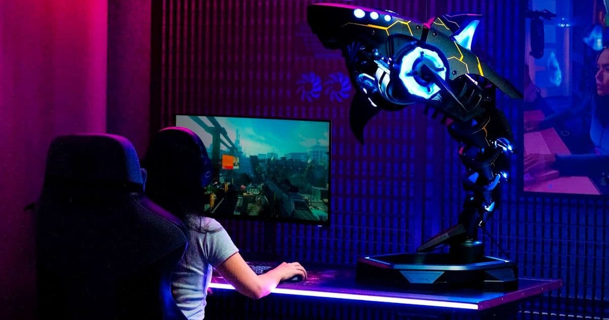 Cooler Master Shark X Mini-ITX Case Makes U.S. Debut at $5,499 - A $5,500 Bite Out of Your Wallet