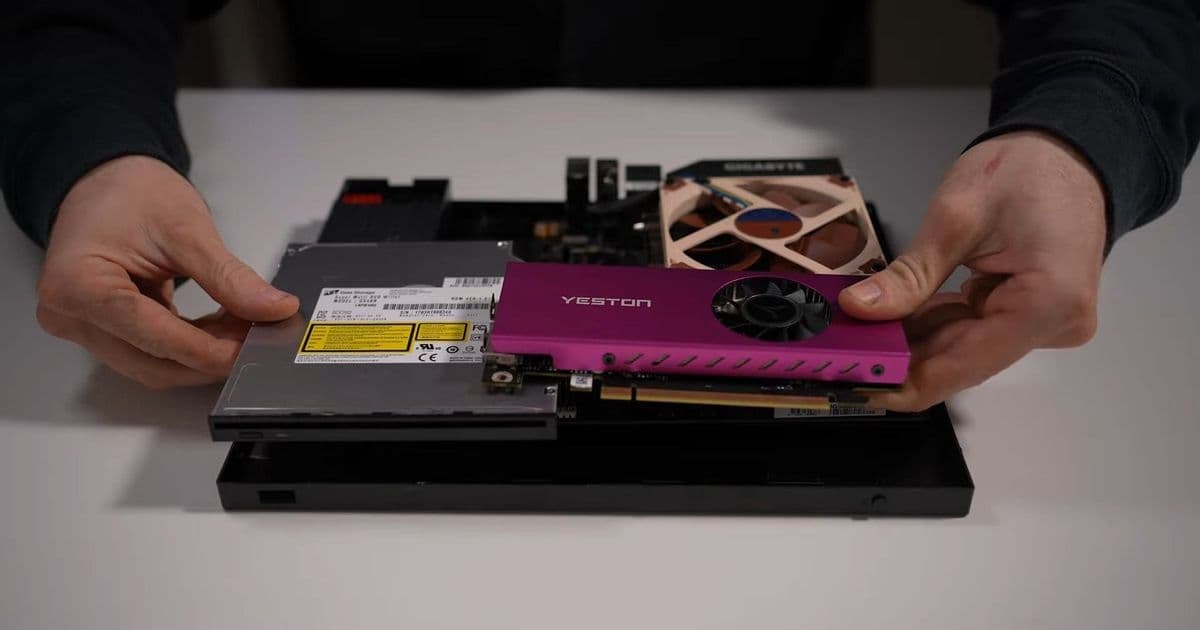 Xbox One S Transformed Into Full Windows Gaming PC While Keeping Optical Drive Intact