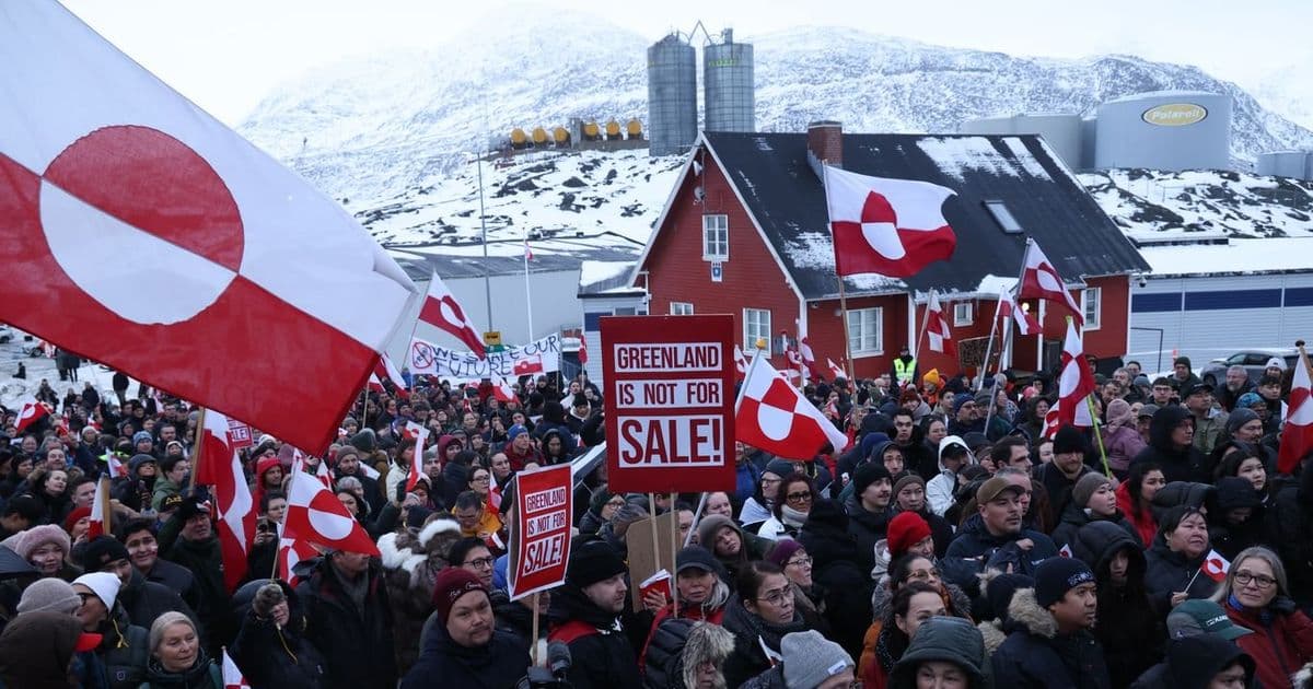 Trump Imposes Tariffs on 8 NATO Allies to Force Greenland Negotiations