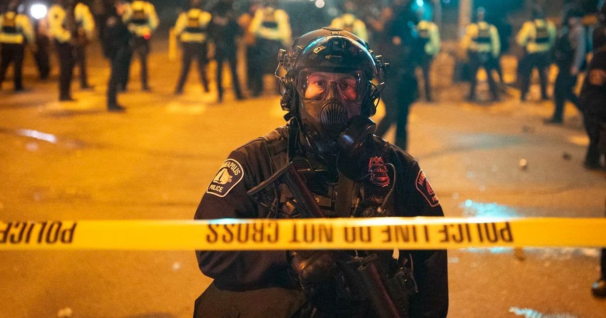 Trump Threatens Insurrection Act Deployment Over Minneapolis ICE Protests