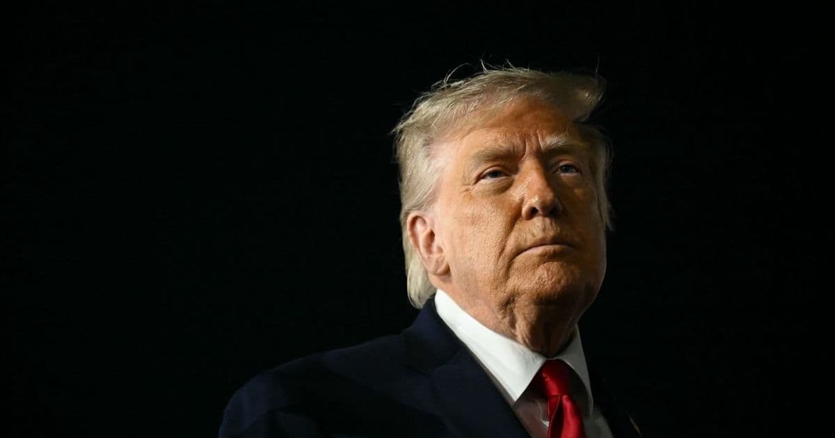 Trump Ties FISA Renewal to Stalled Voting Bill