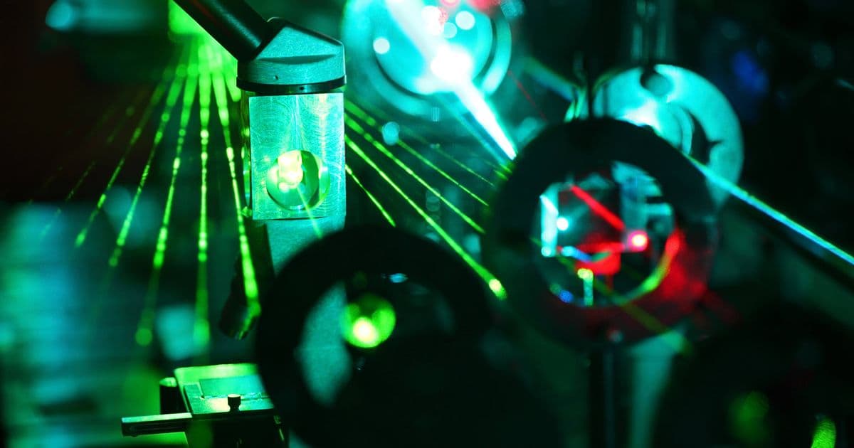 AI Agents Achieve Fourfold Improvement in LED Steering at Sandia National Labs