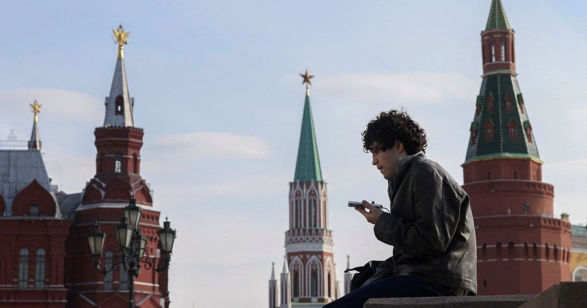 Two phones and an app: How Russians skirt Putin's digital iron curtain