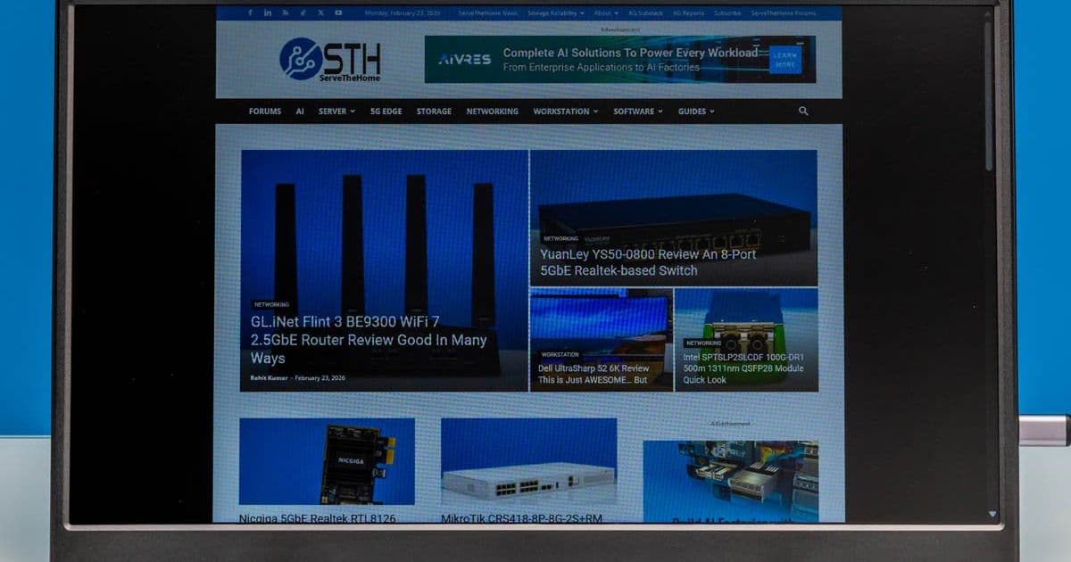 UFYQL F156P02 15.6″ Portable Monitor Mini Review - ServeTheHome