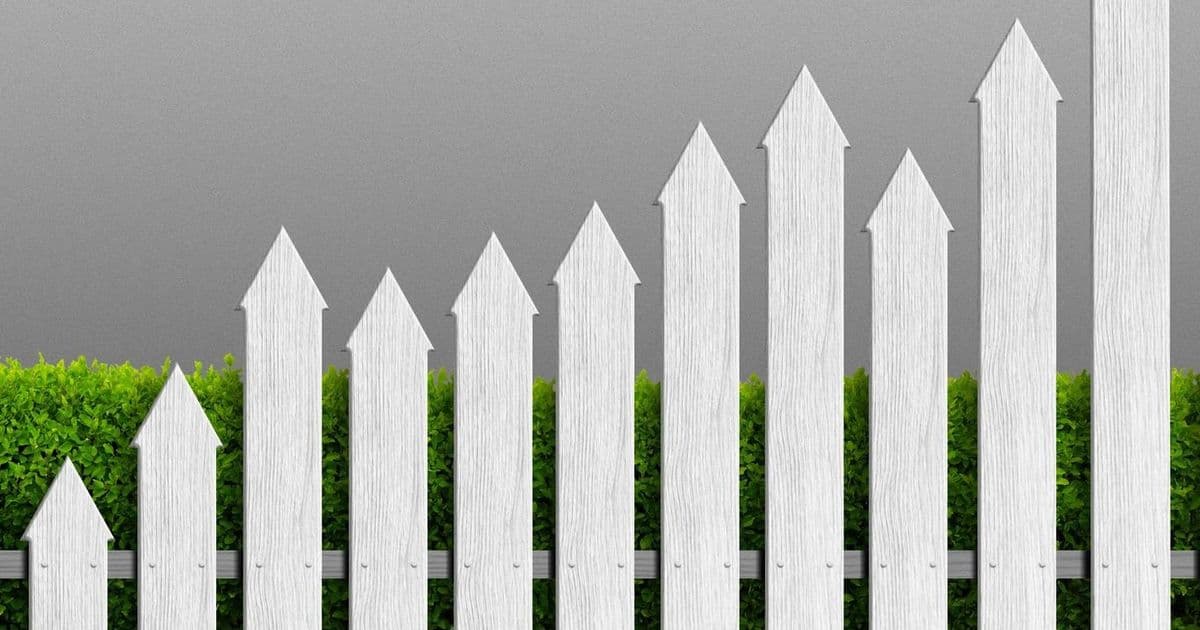 U.S. Homeowners Staying Put at Record Levels Amid Housing Market Constraints