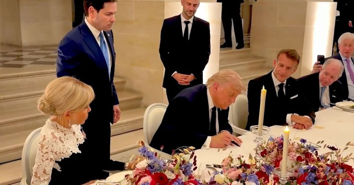 US, Iran sign deal at Versailles ahead of Friday meeting