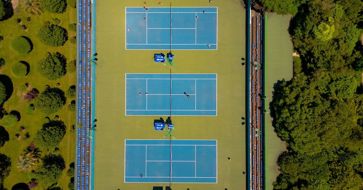 The Algorithmic Elegance of K-Way Merge: How Databases Sort at Scale