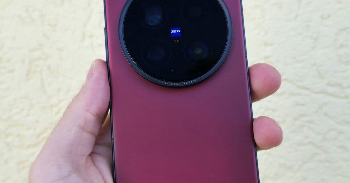 Vivo rolls out Blueprint Colour Palette and 4K Live Photo upgrades for X200 Ultra and other flagships