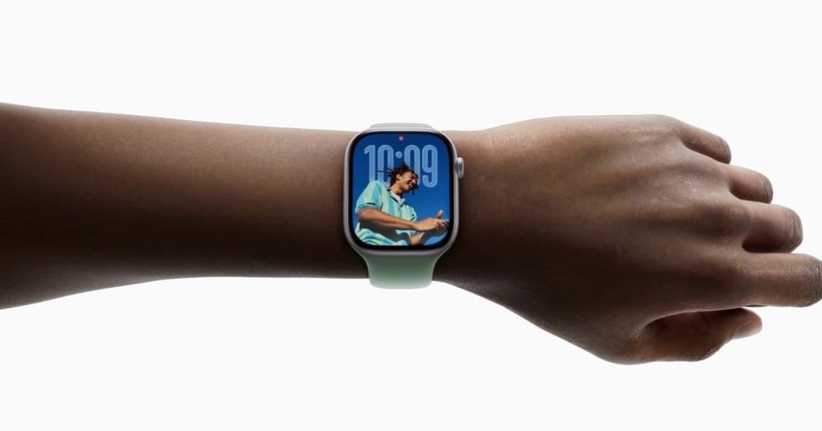 watchOS 26's wrist flick gesture makes Apple Watch use more seamless than ever