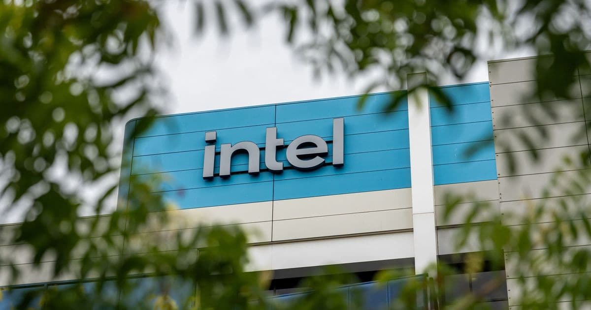 Intel Balances Client Commitment Amid Wafer Shortages, Confirms Nova Lake Timeline