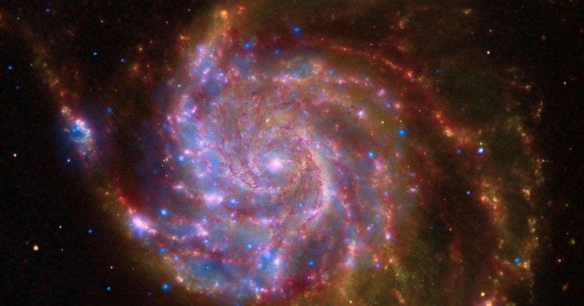 Webb Telescope Captures Unprecedented Details of Galaxy M77's Bright Core