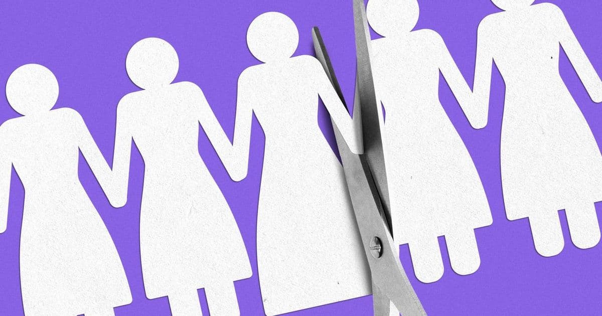 The Downsized Wedding Party: How Couples Are Cutting Costs and Complexity