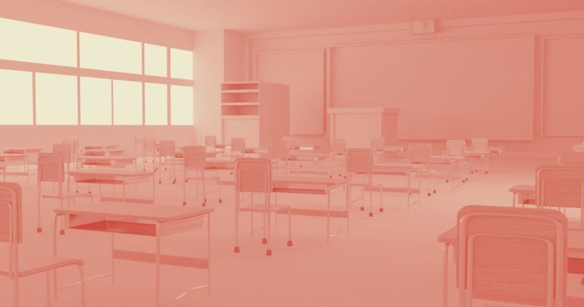 When AI Graded Its Own Homework: An English Professor's Classroom Experiment with ChatGPT