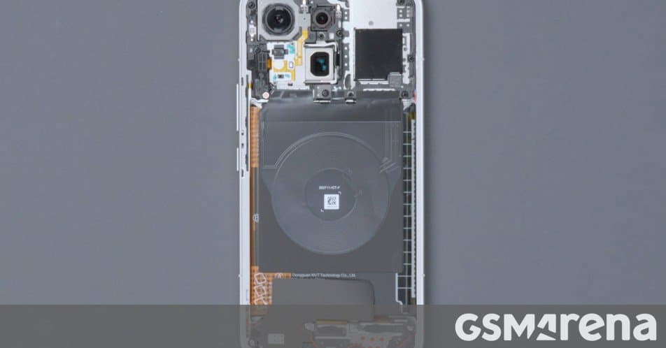 Xiaomi 17 Max Teardown Reveals Impressive Build Quality and Battery Technology