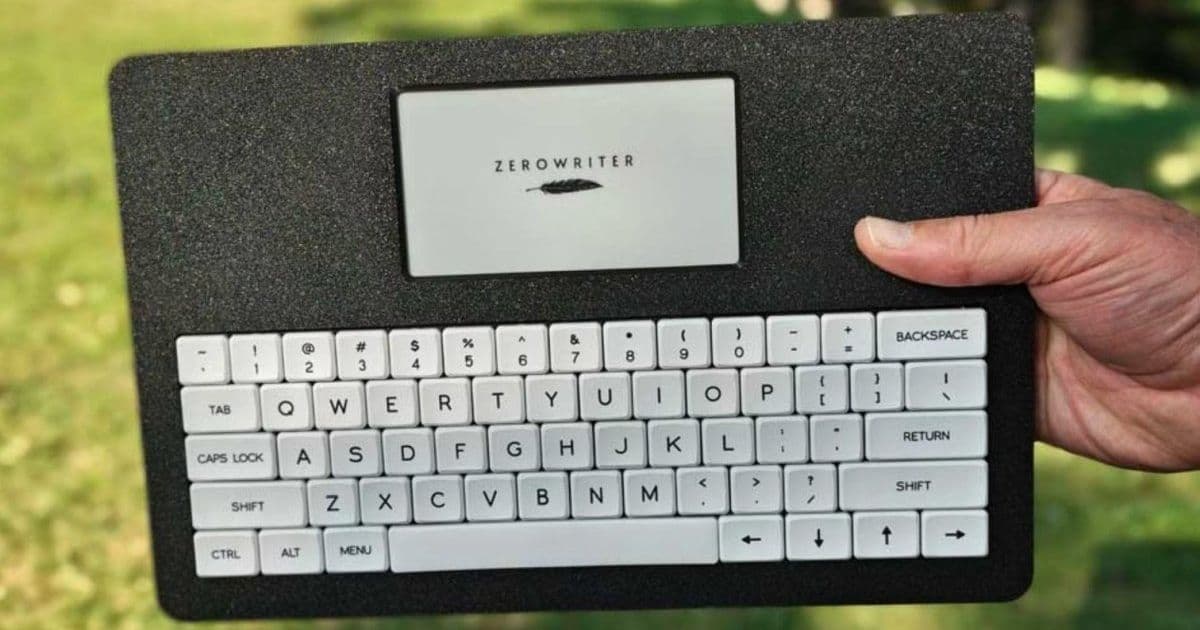 Zerowriter Ink Ships: Open Source E Ink Word Processor Combines Mechanical Keyboard with Distraction-Free Writing