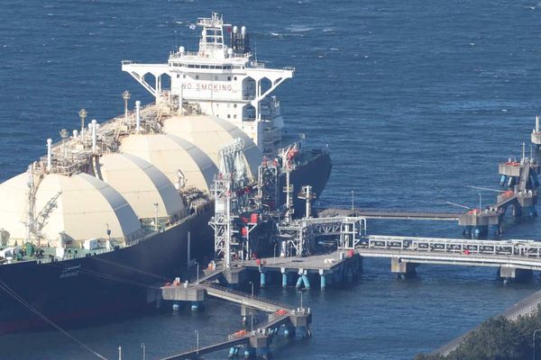 Two LNG Tankers Slip Through Hormuz, Yet Global Shortage Persists