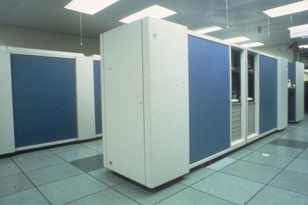 IBM's 1-Megabit DRAM Breakthrough: The Megabit Memory Era Begins