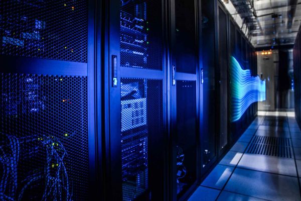 AI‑driven Data‑Center Boom Tightens Global Optical‑Component Supply