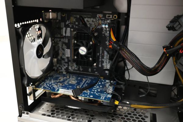 AlmaLinux OS Kitten 10 Begins Supporting RISC-V