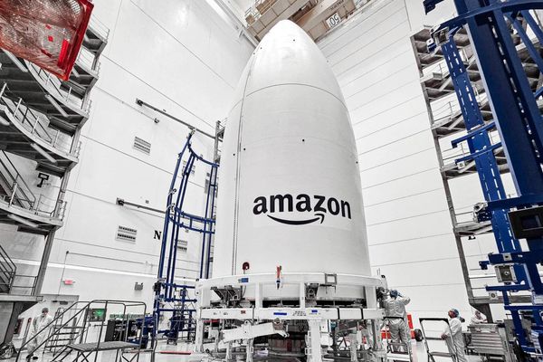 Amazon's $11.5B Globalstar Acquisition: A Strategic Move to Challenge Starlink's Dominance