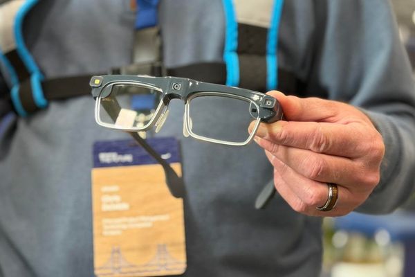 Amazon's AI-Powered Smart Glasses: Revolutionizing Last-Mile Delivery
