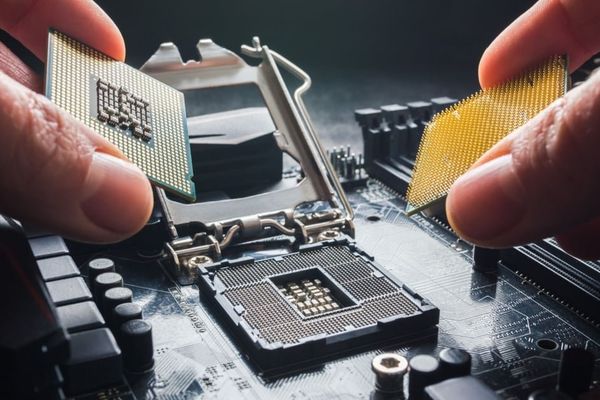 AMD gains CPU share as Intel fights supply squeeze • The Register