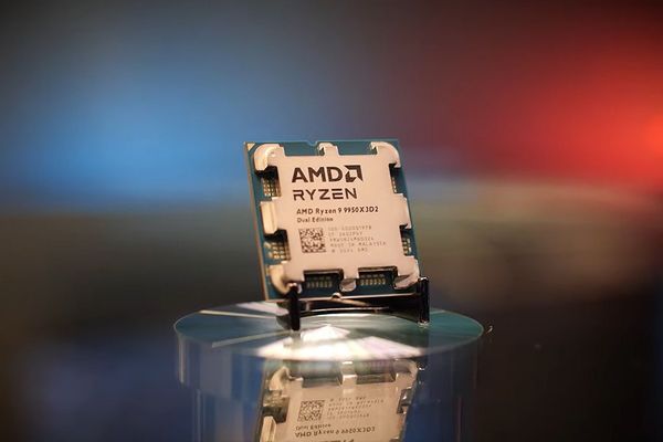 AMD's Ryzen 9 9950X3D2 Dual Cache CPU Surfaces at $1,000+ Across Retailers