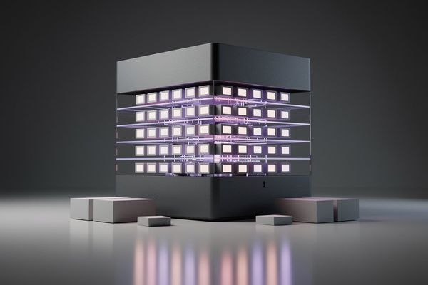 Anthropic's Claude CoWork: Agentic AutomationShowcases Parallel Execution and Isolation Trade-offs