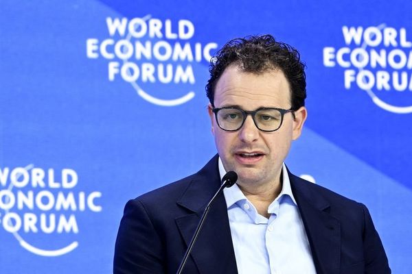 Anthropic's Gulf Gambit: Ethical AI Giant Eyes Middle East Funds Amid Fierce Capital Race