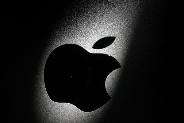 Apple Doubles Bug Bounty to $2 Million in Spyware Arms Race