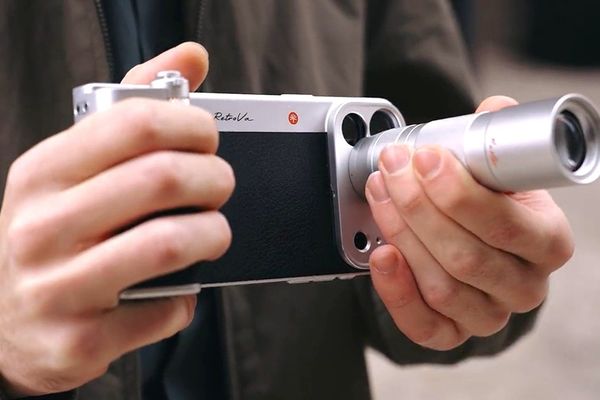 PGYTECH Retrova Turns iPhone Into Pro Camera With 12x Zoom Teleconverter