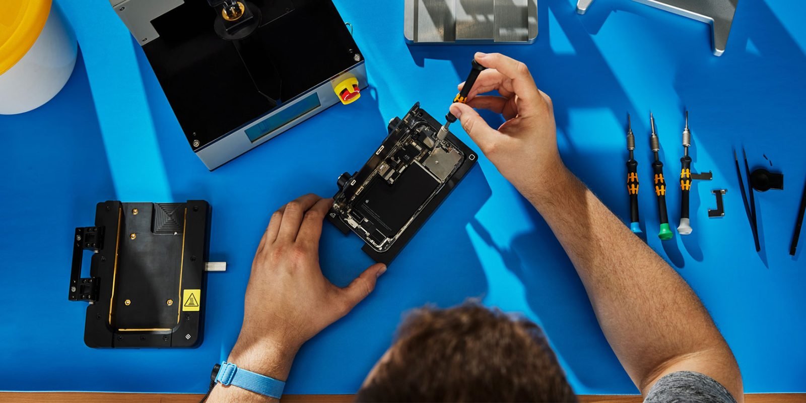 Apple publishes repair manuals for iPhone 17e, MacBook Neo, more - 9to5Mac