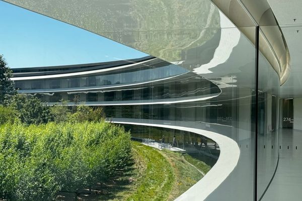 Apple Demands Federal Agency Documents in DOJ Antitrust Fight