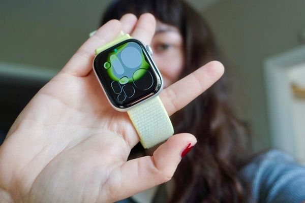 Apple Watch Series 11 Review: Battery Boost and Health Tech Define the Upgrade Path