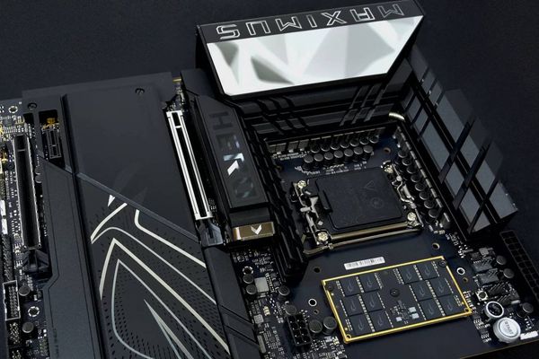 ArcaOS 5.1.2 Bridges Legacy OS/2 with Modern Hardware