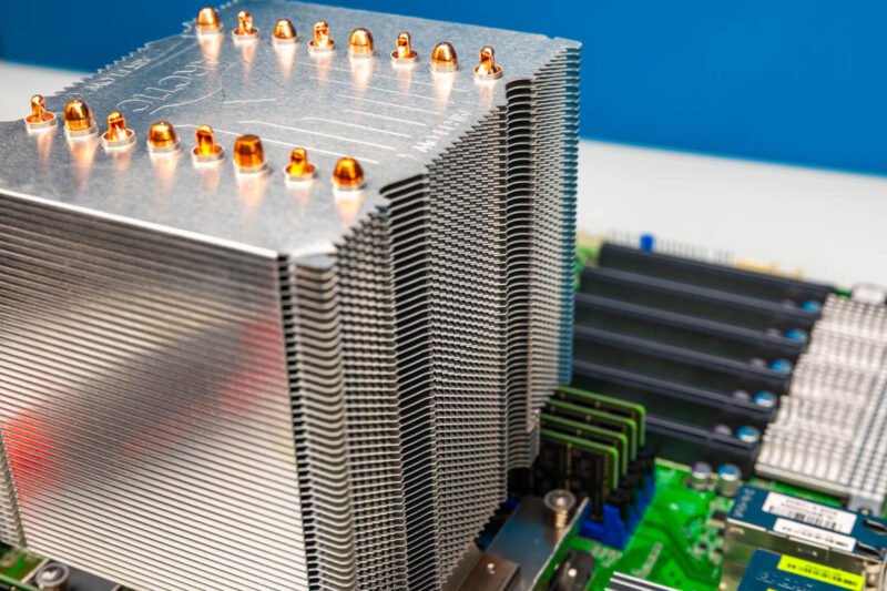 Arctic Freezer 4U OneX 10