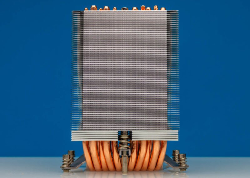 Arctic Freezer 4U SP5 4