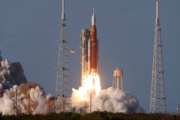 Artemis II launches historic crewed Moon mission amid technical challenges