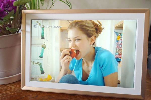 Arzopa D14 Digital Picture Frame Review: Unlimited Cloud Storage Meets Practical Design