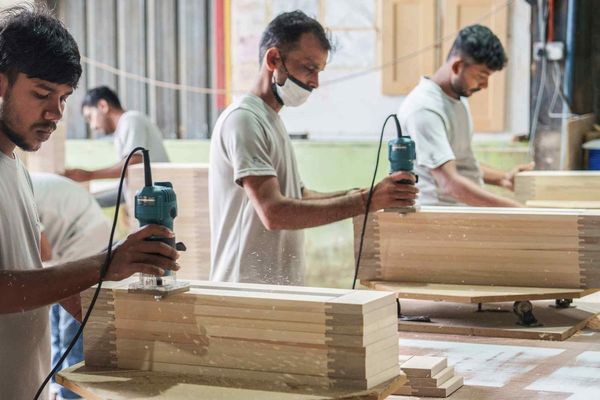 ASEAN Manufacturers Shed Jobs as Iran War Drives Cost Shocks and Supply‑Chain Strain