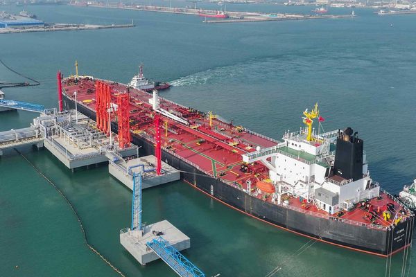 Asian governments reassure markets as Iran conflict threatens energy supplies