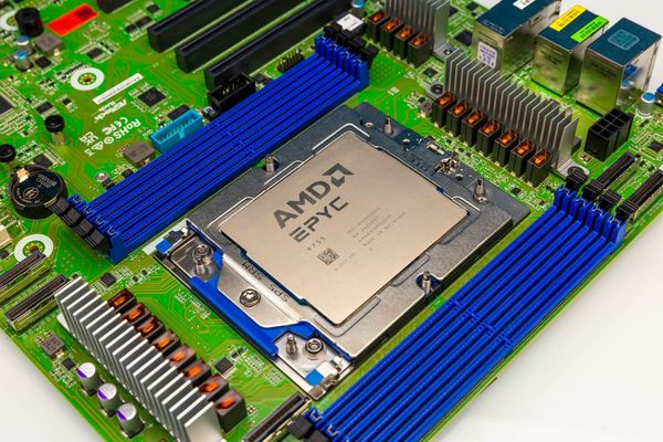 ASRock Rack TURIND8-2L2T Review: A Flexible AMD EPYC SP5 Motherboard