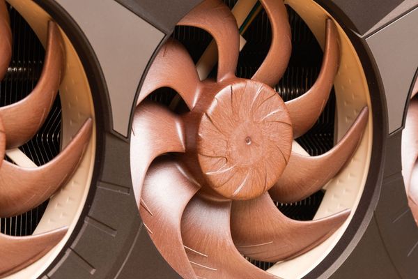 Asus GeForce RTX 5080 Noctua Edition Review: Silent Running