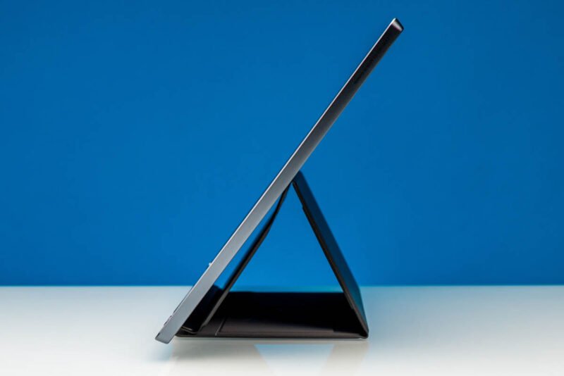 ASUS ZenScreen MB16ACE side profile