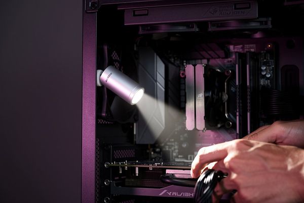 Olight imini 2: A $14 Magnetic USB Flashlight That Solves PC Building's Lighting Problem